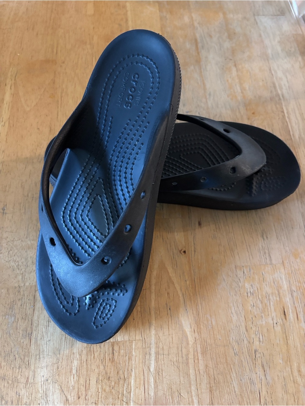 Crocs black womens size 7 platform flip flops